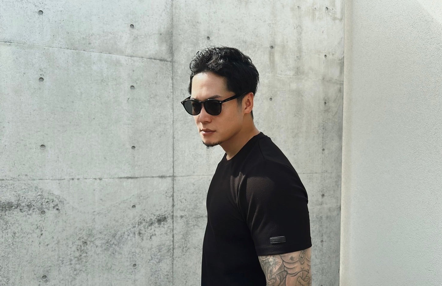 MHフィットシルエットTシャツ BLK
