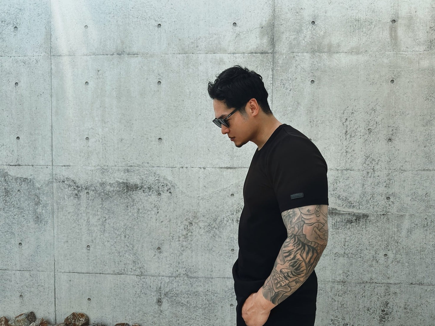 MHフィットシルエットTシャツ BLK
